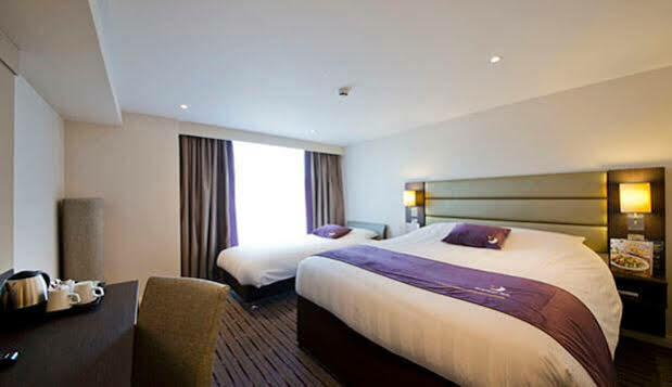 Premier Inn Edinburgh City Centre Royal Mile Edimburgo Exterior foto